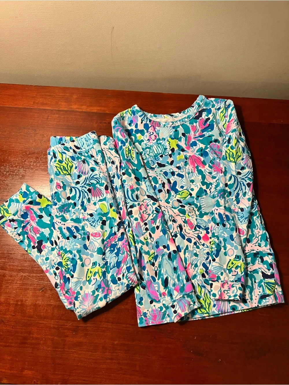 Lilly Pulitzer Dive Bar long pajamas girls size 4